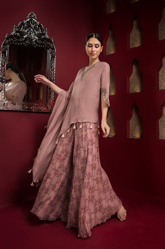 One side kaftan kurta with flared shahra pant with embroidery sideview