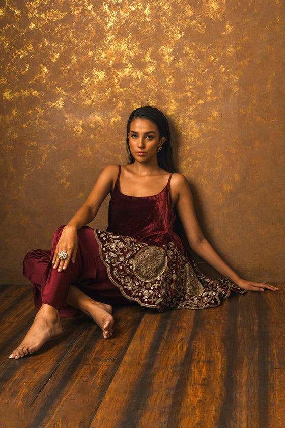Embroidered Silk Velvet Kurta Set