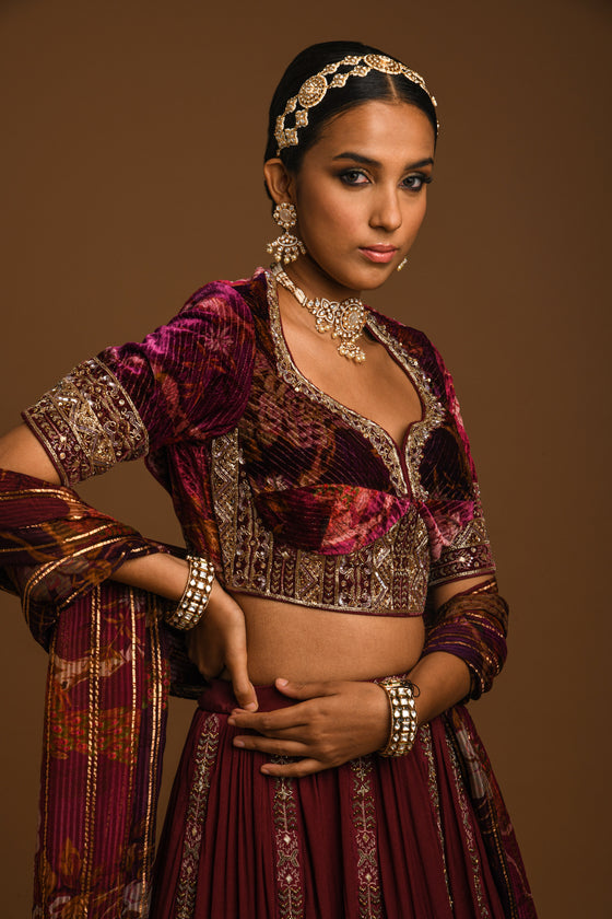 Women's Embroidered Crepe Lehenga Set Closeview
