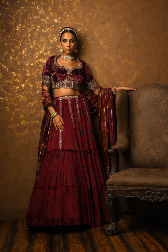 Women's Embroidered Crepe Lehenga Set Closeview